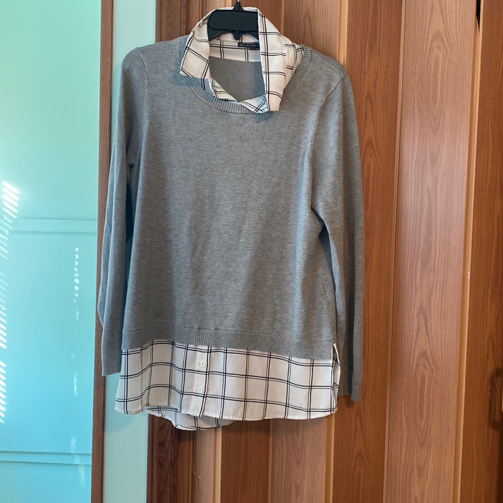 Gray sweater